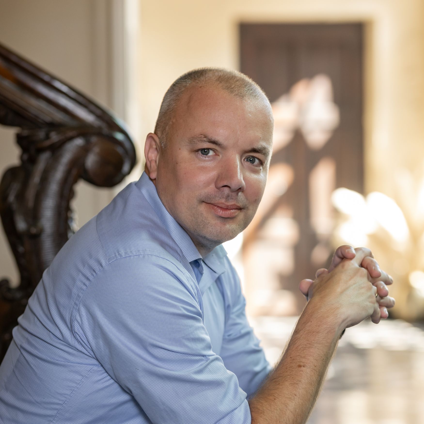 Teus van Essen helpt bij de herontwikkeling van voormalige agrarische bedrijfslocatie naar recreatiebedrijf
